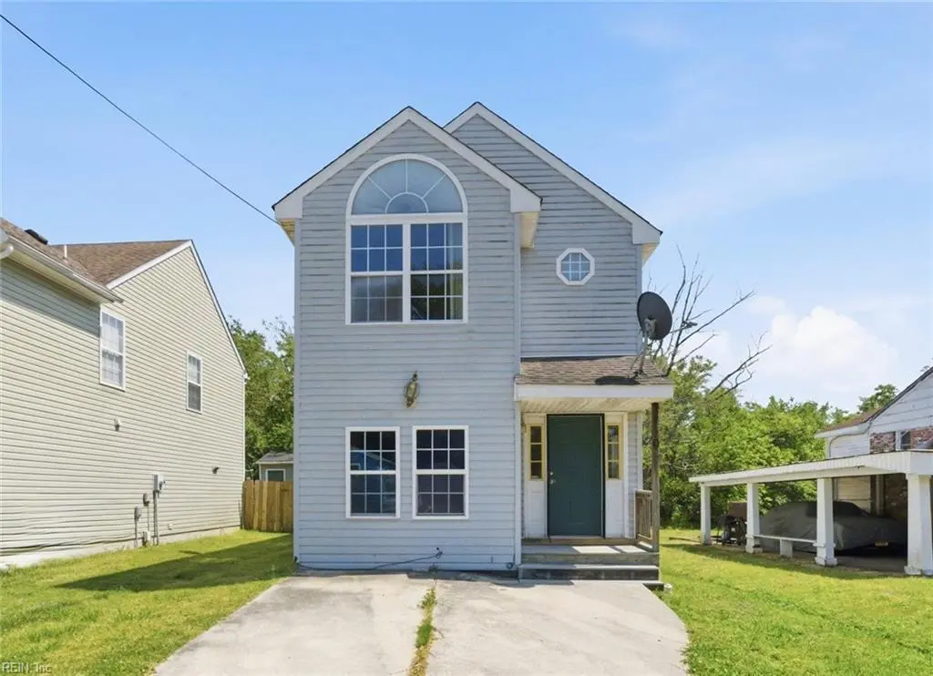 1104 Railroad Ave