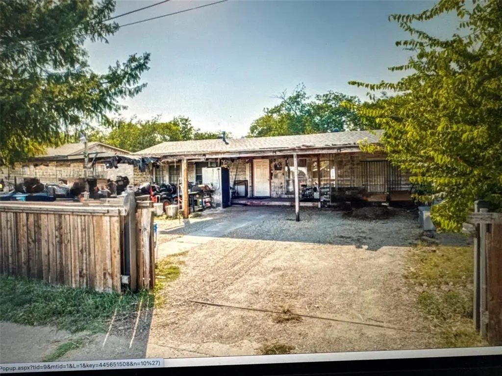709 Edgeworth Dr