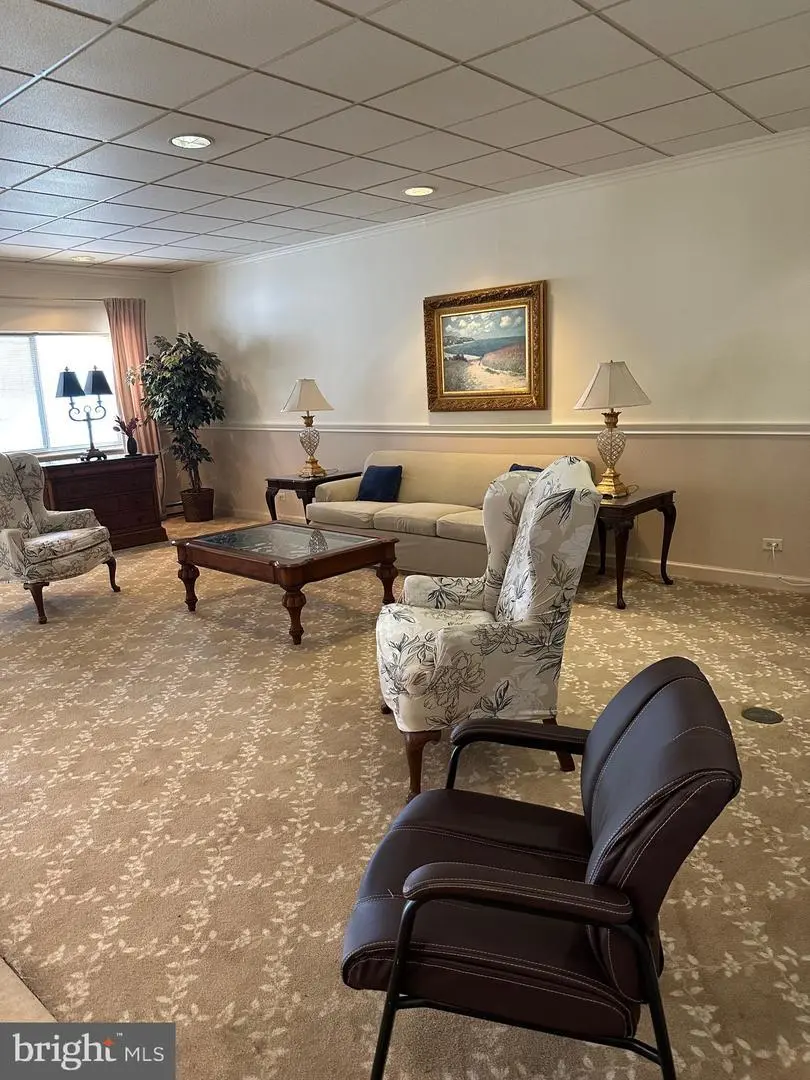 860 Lower Ferry Rd Unit 2 O