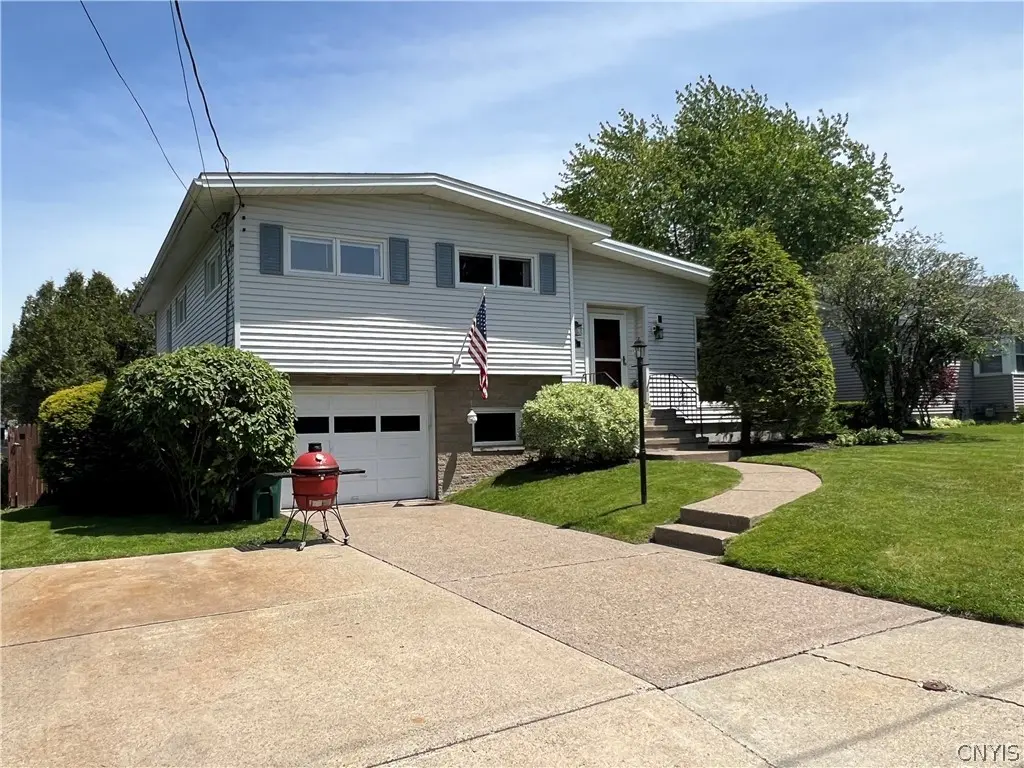 15 Gregory St