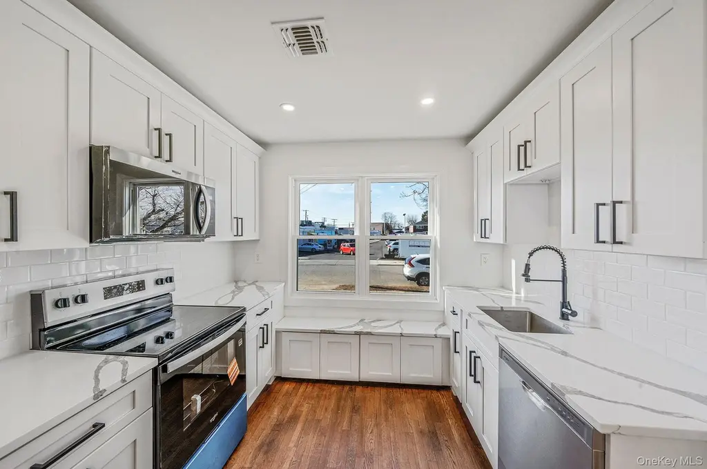 8 Rockaway Ave