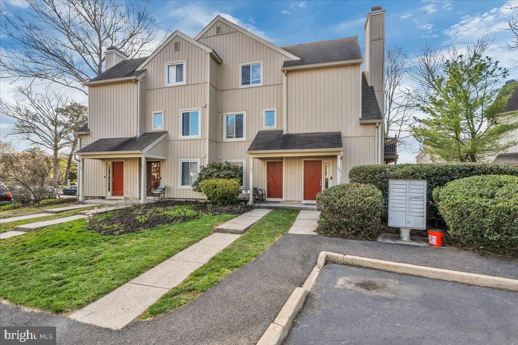 183 Woodlake Dr