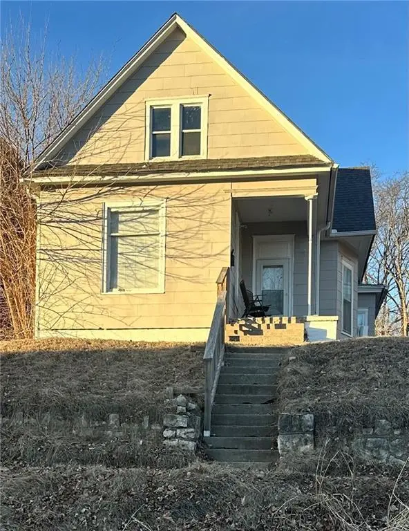 1617 Belle St