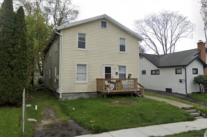 6 Chamberlain St