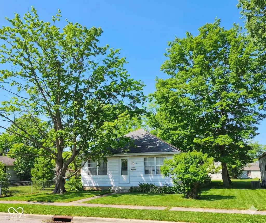 1819 S Main St