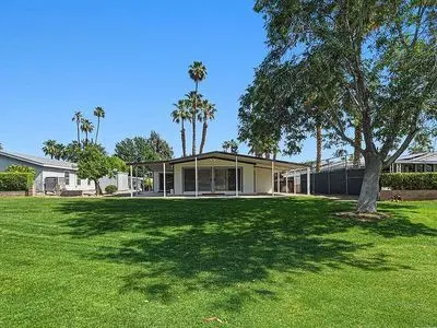 466 Cerritos Way