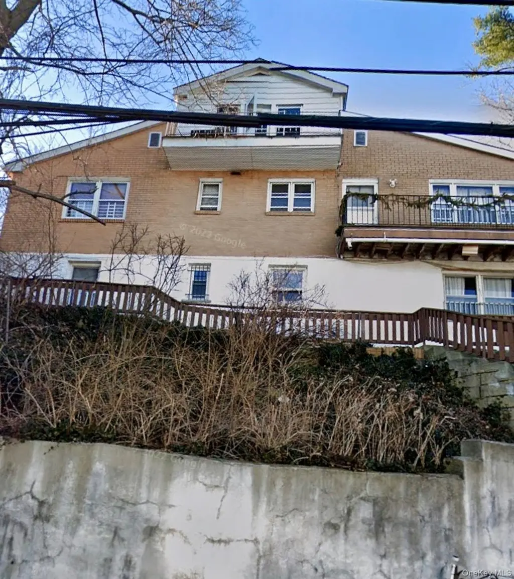 94 William St