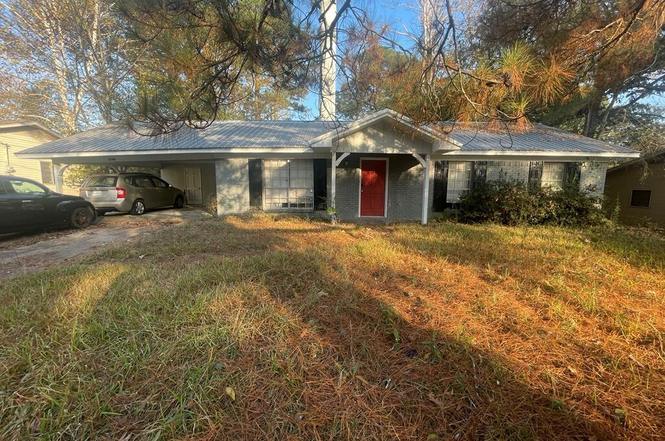 3144 Fleetwood Dr
