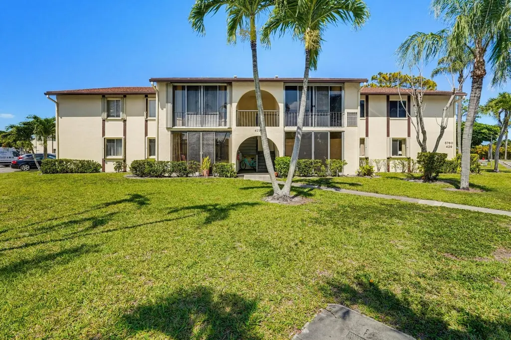 5760 Pine Wood Dr Unit D-1