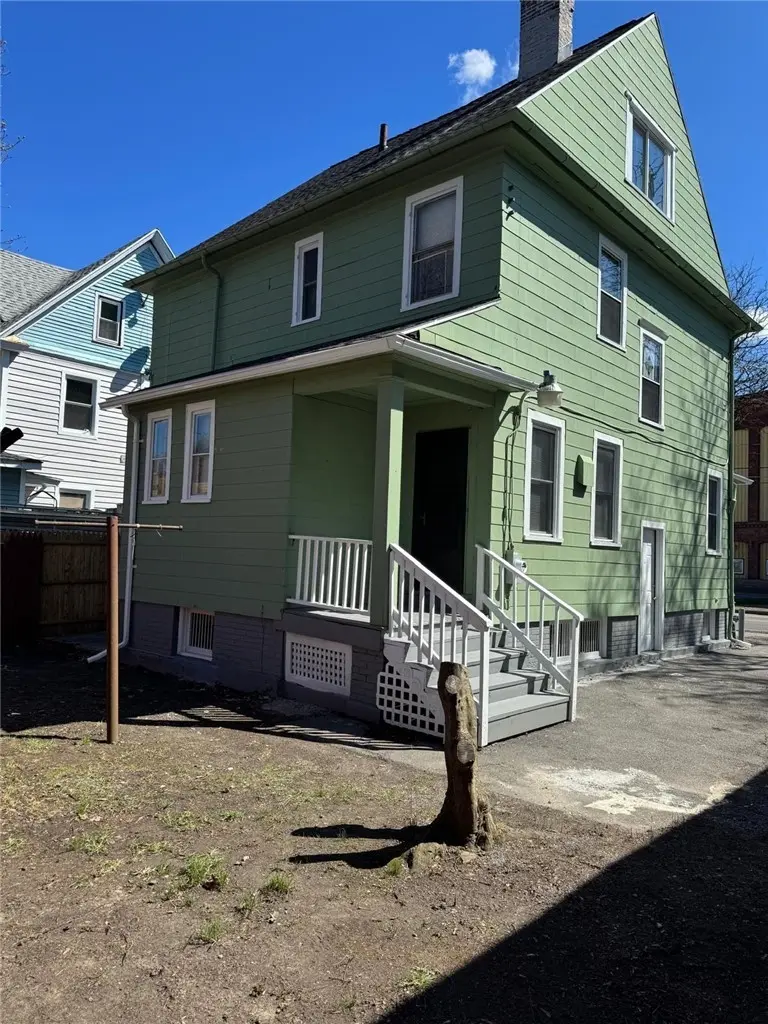 1212 Clifford Ave #1