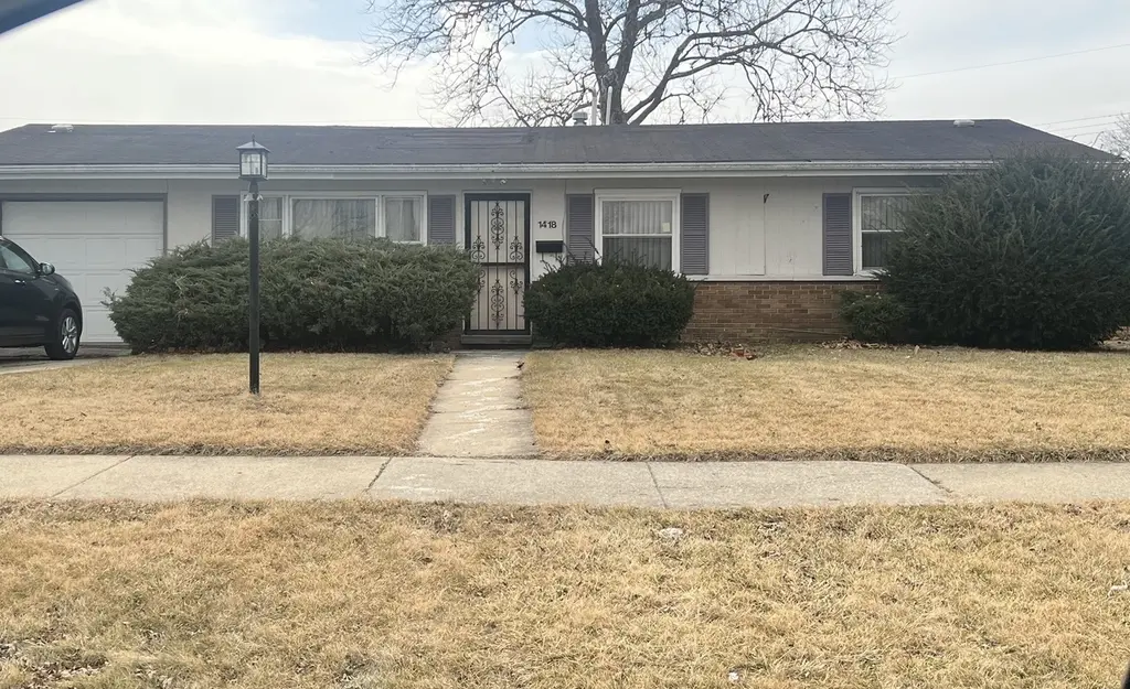 1418 E 13th Pl