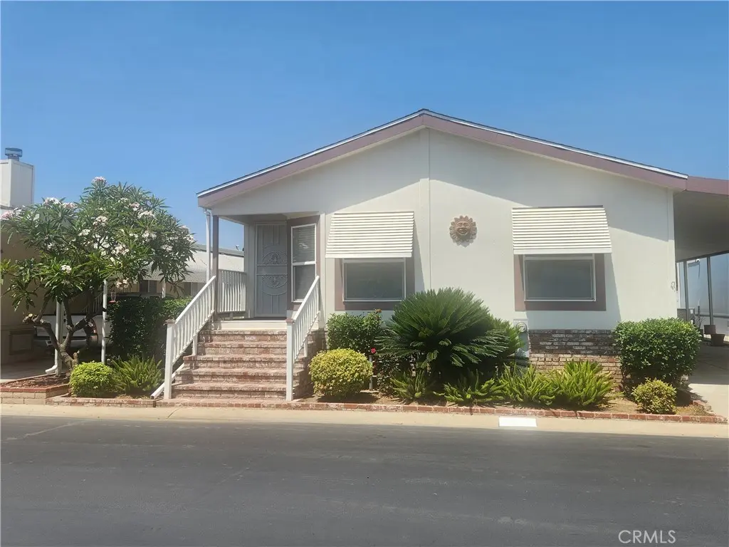 1245 W Cienega Ave #75
