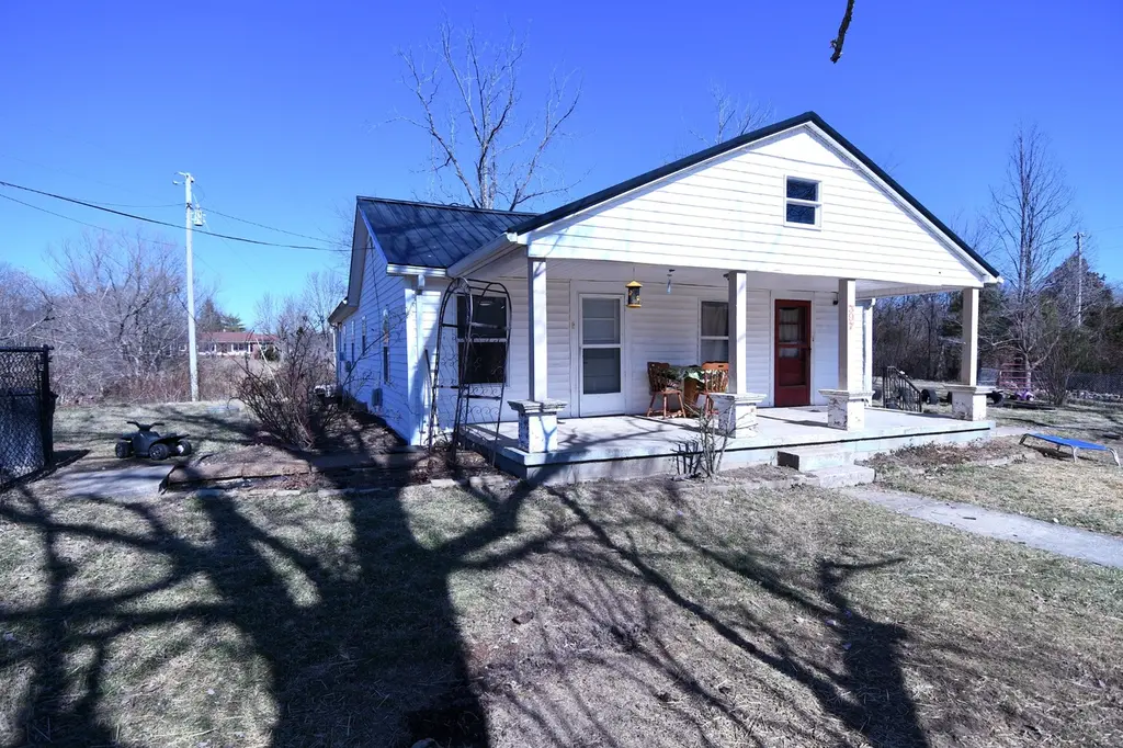 397 I B Maynard St