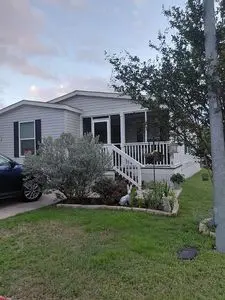 5861 Arcadia Cir