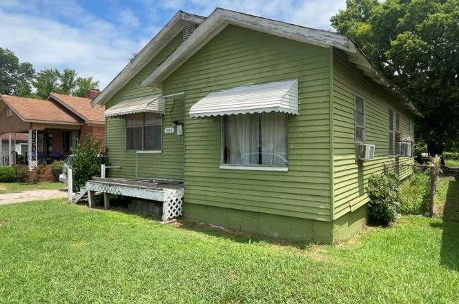 307 Goldwire St SW