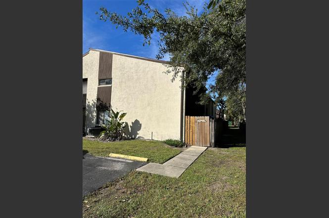 2654 Crown Ct #2654