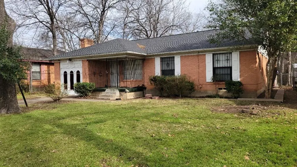 1251 E Pentagon Pkwy