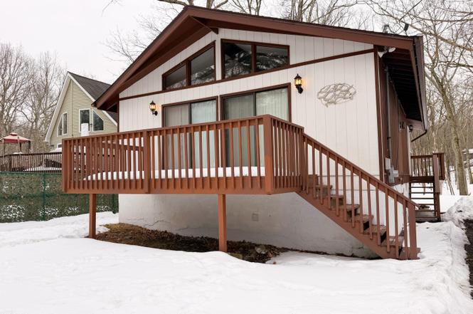 110 Spring Dr