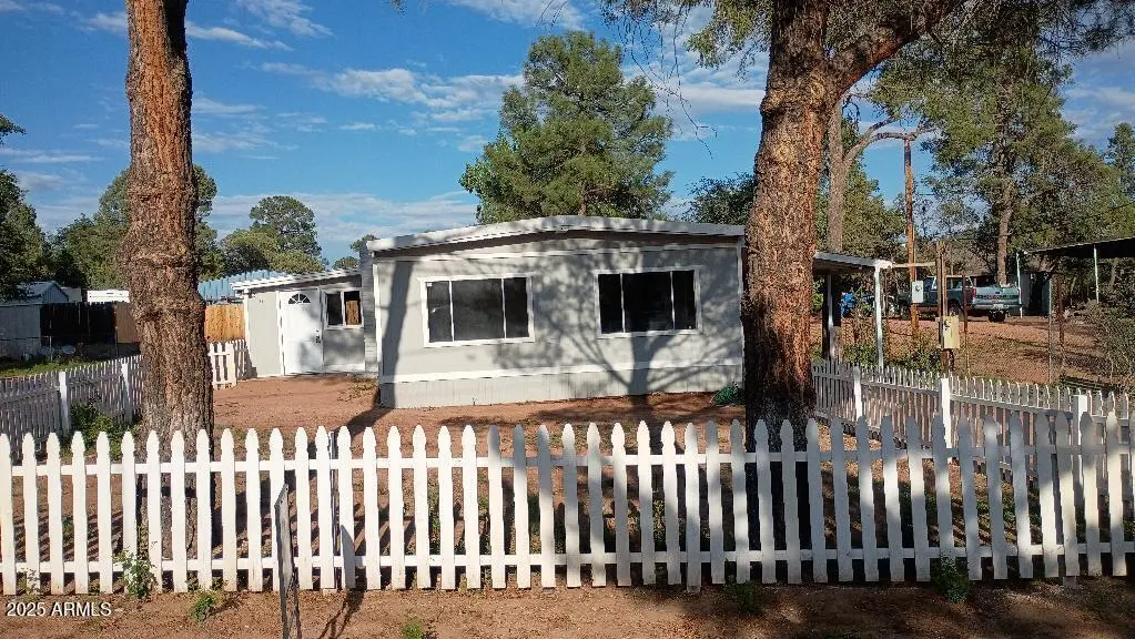 301 N Budweiser Cir