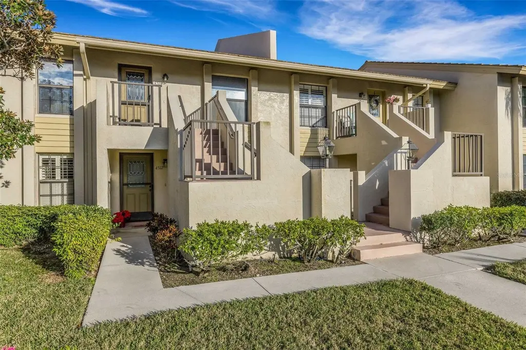 4514 Weybridge #54