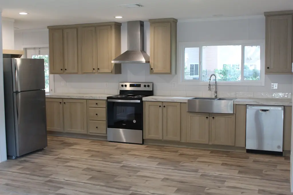 901 Massachusetts Ave #98