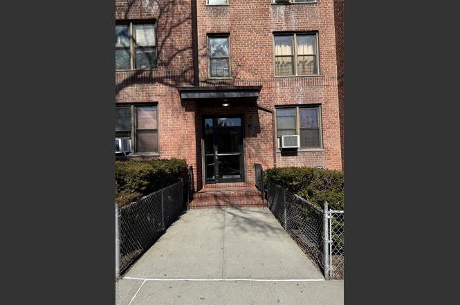 745 E 231st St Unit 3F