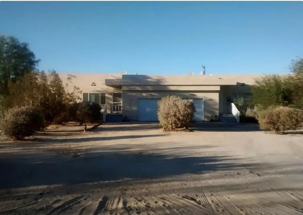 2610-2612 Double O Rd