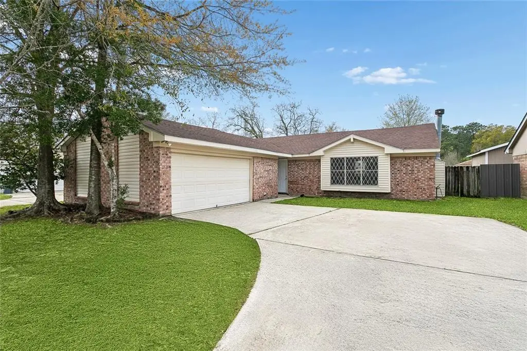 307 Westminster Dr