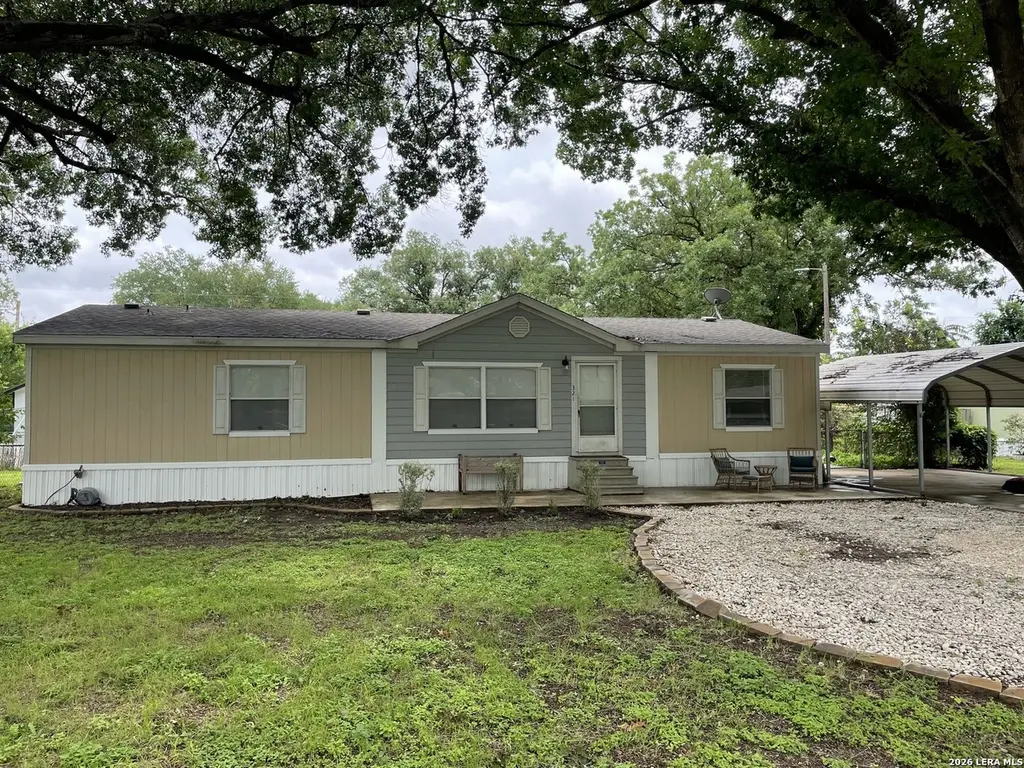 321 Elm Dr