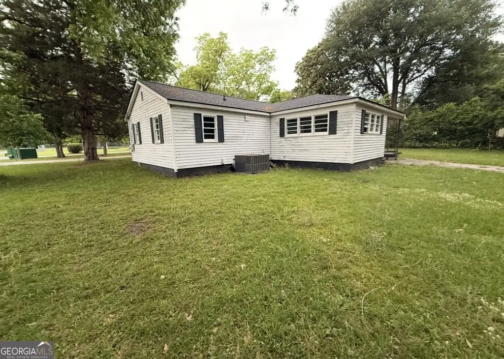 105 Jackson St