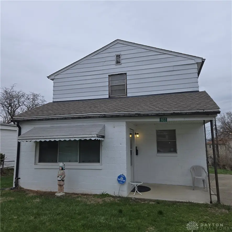 922 Stolz Ave