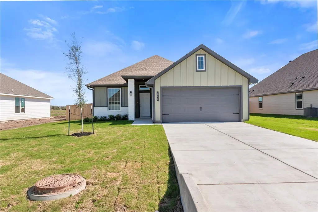 366 Harvest Lake Dr