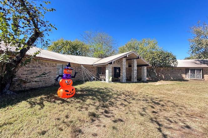 1816 County Road 2386
