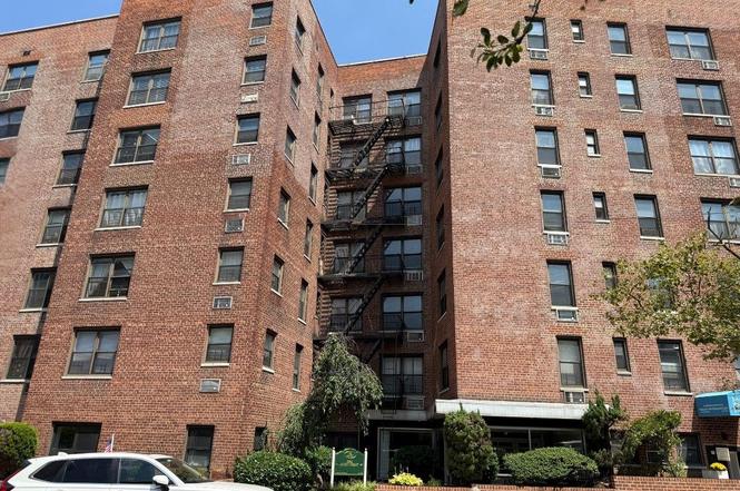 63-95 Austin St Unit 6G