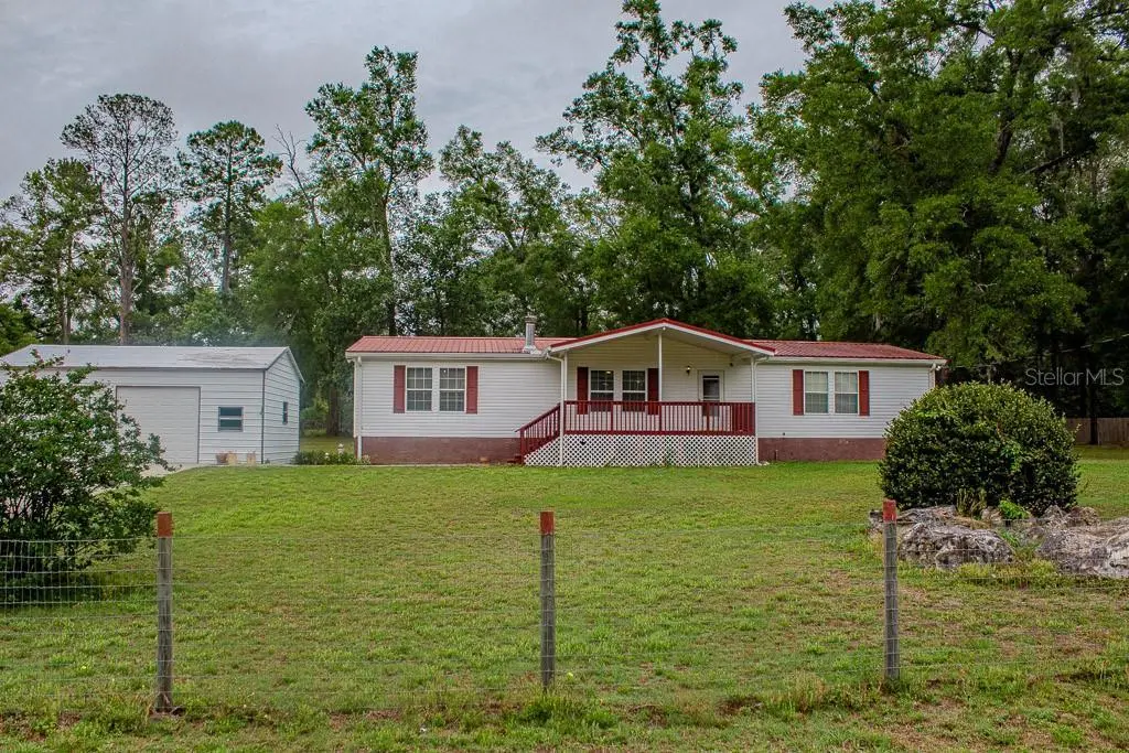 141 SE Maid Marion Ln