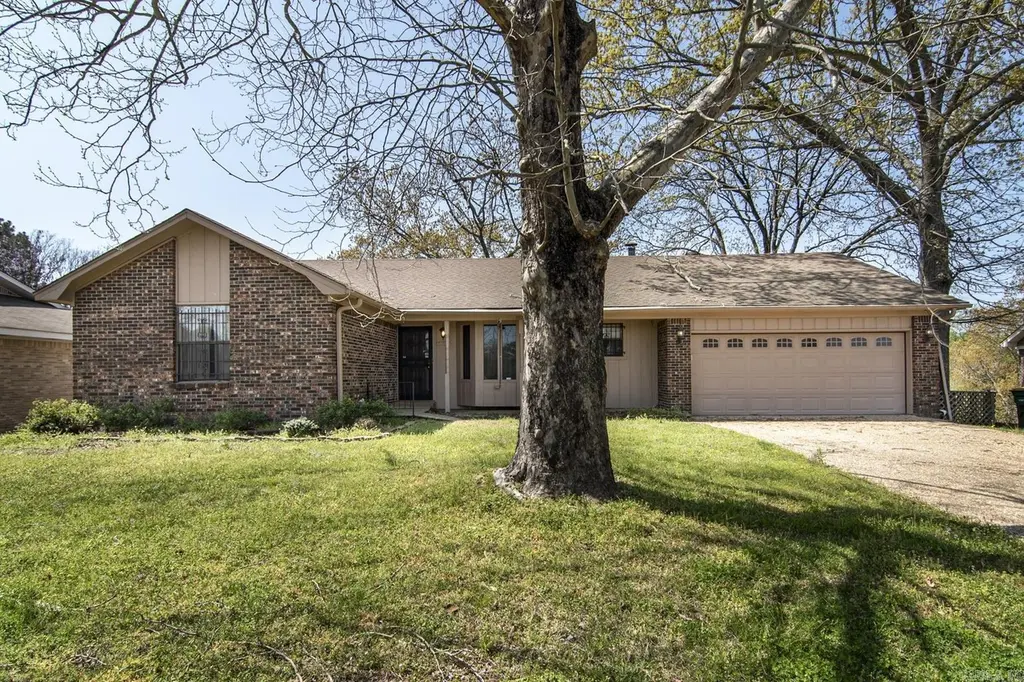 5618 Pecan Lake Rd