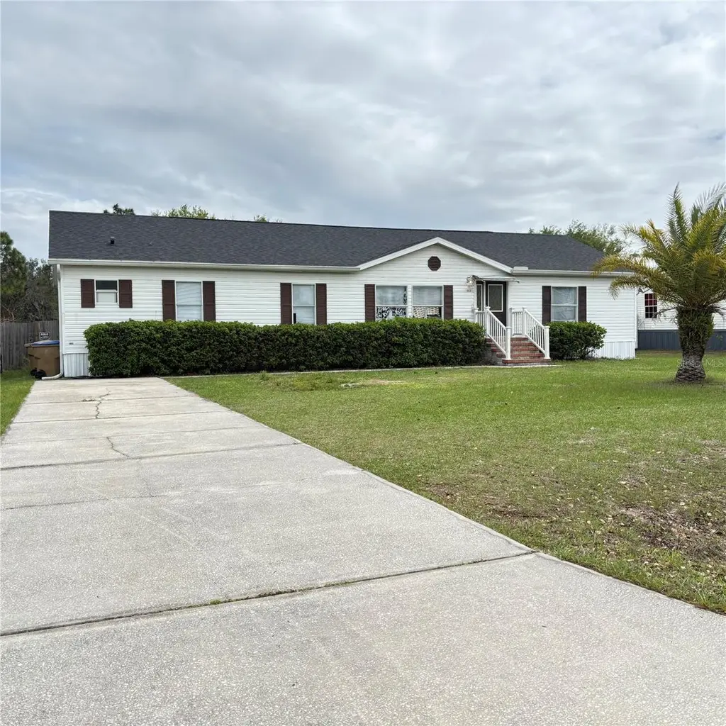 1813 Winchester Ct S