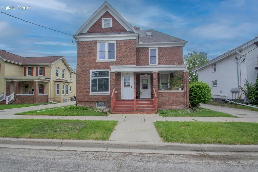 217 S 7th St Unit 217 1/2