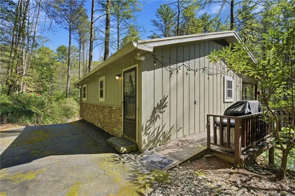 15 Salmon Rd