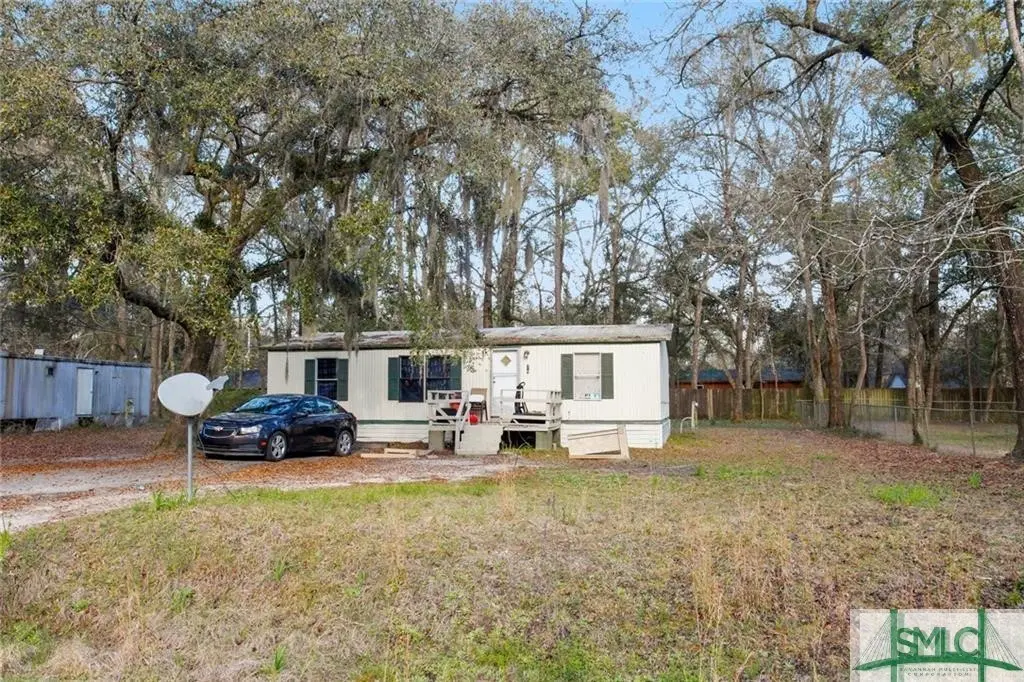 78 Button Ave