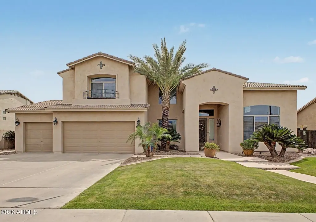 3595 E Latham Way
