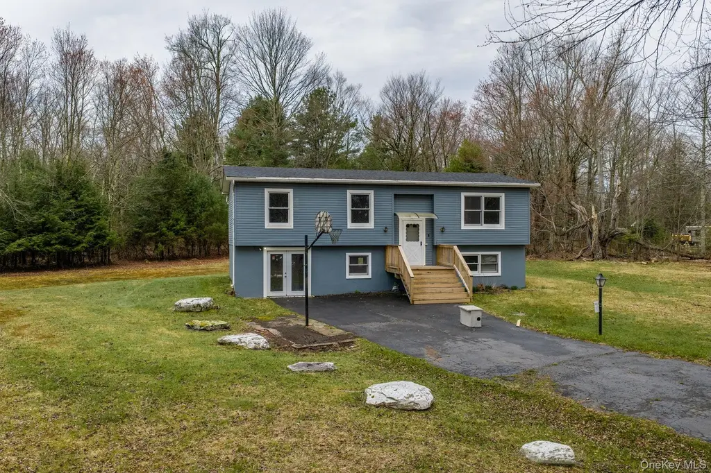 39 Dingle Daisy Rd