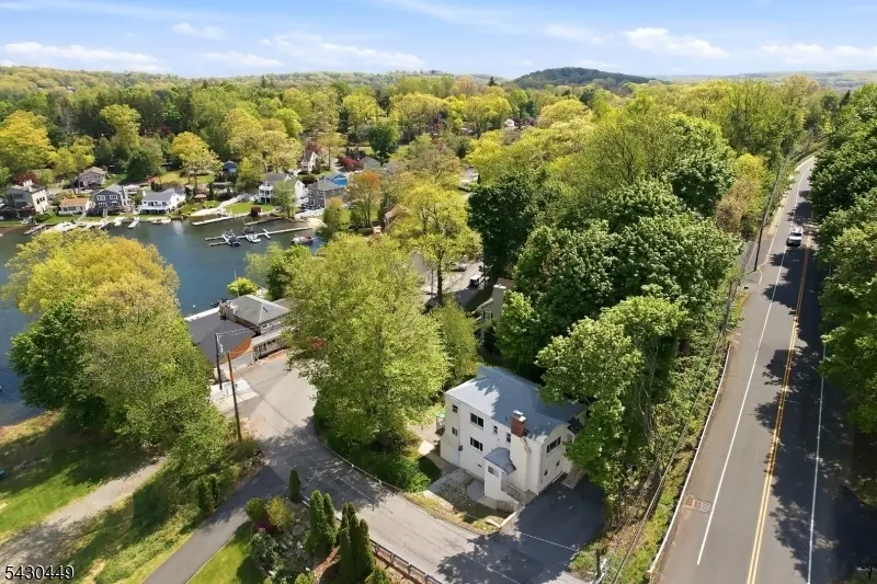 119 Lakeside Blvd