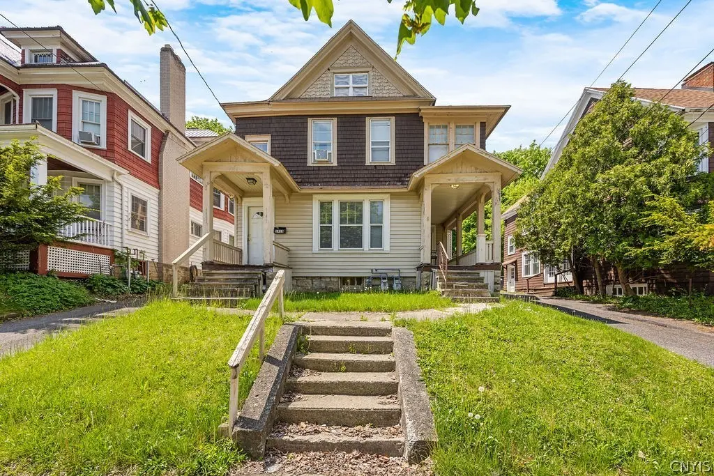 1016 Lancaster Ave #18