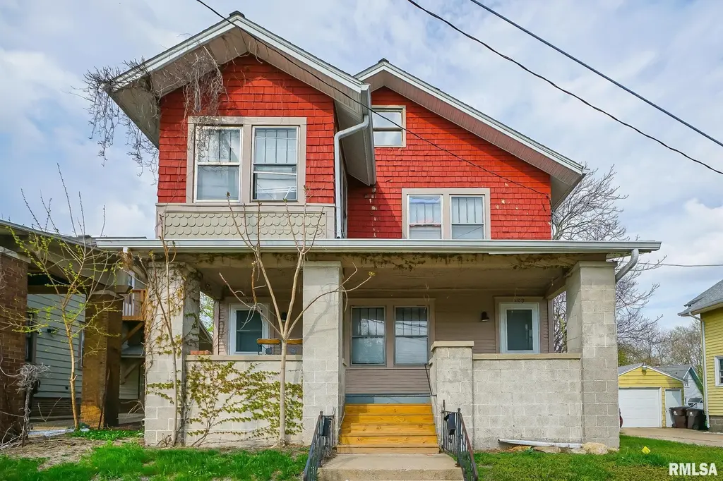 511 W Loucks Ave