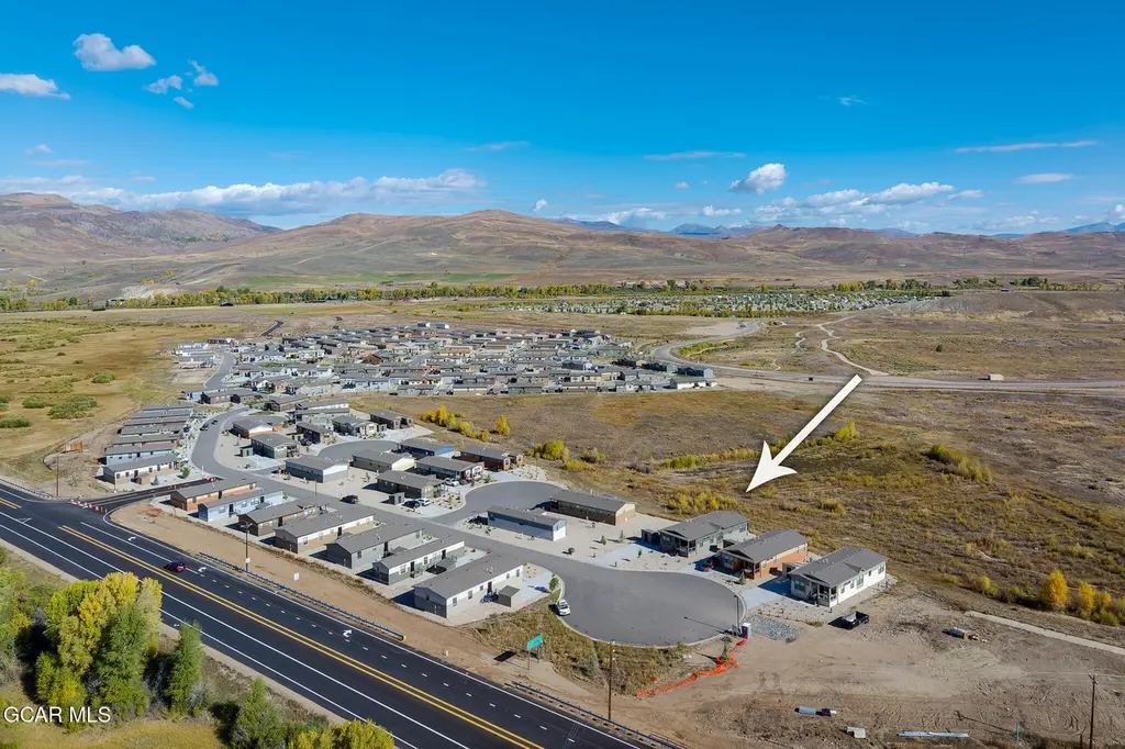 551 Summit Trail Trl #10