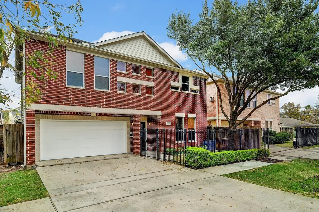 2211 Roy St Unit B