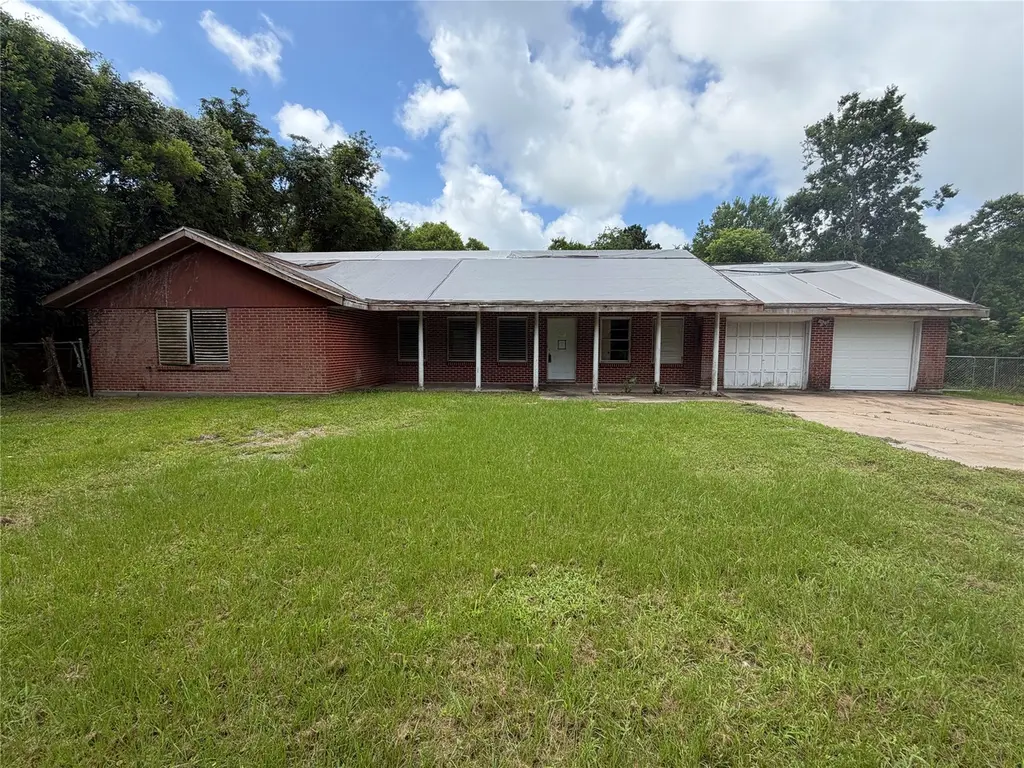 1301 N Vauthier Ln