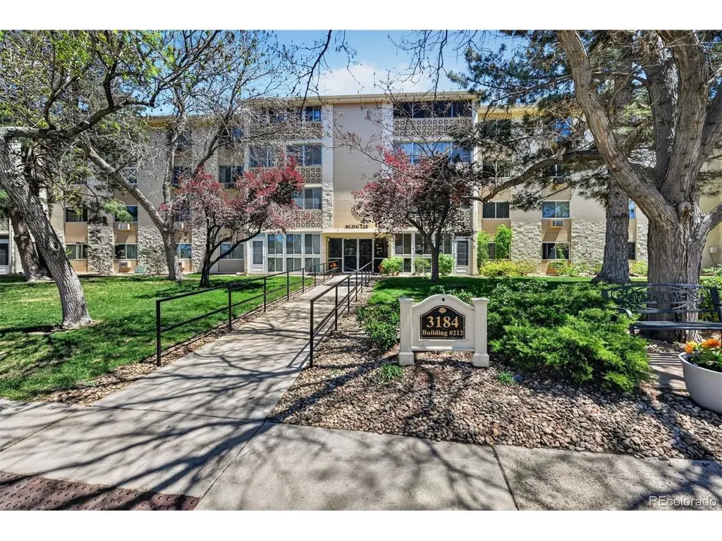 3184 S Heather Gardens Way Unit 212-408