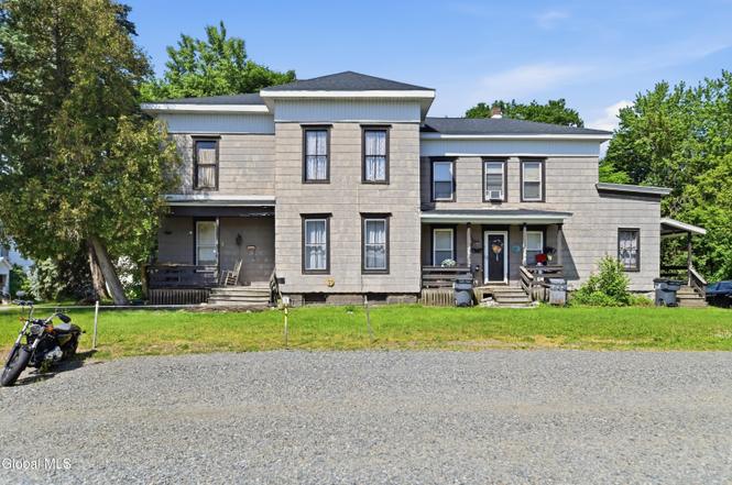 82 Grand St